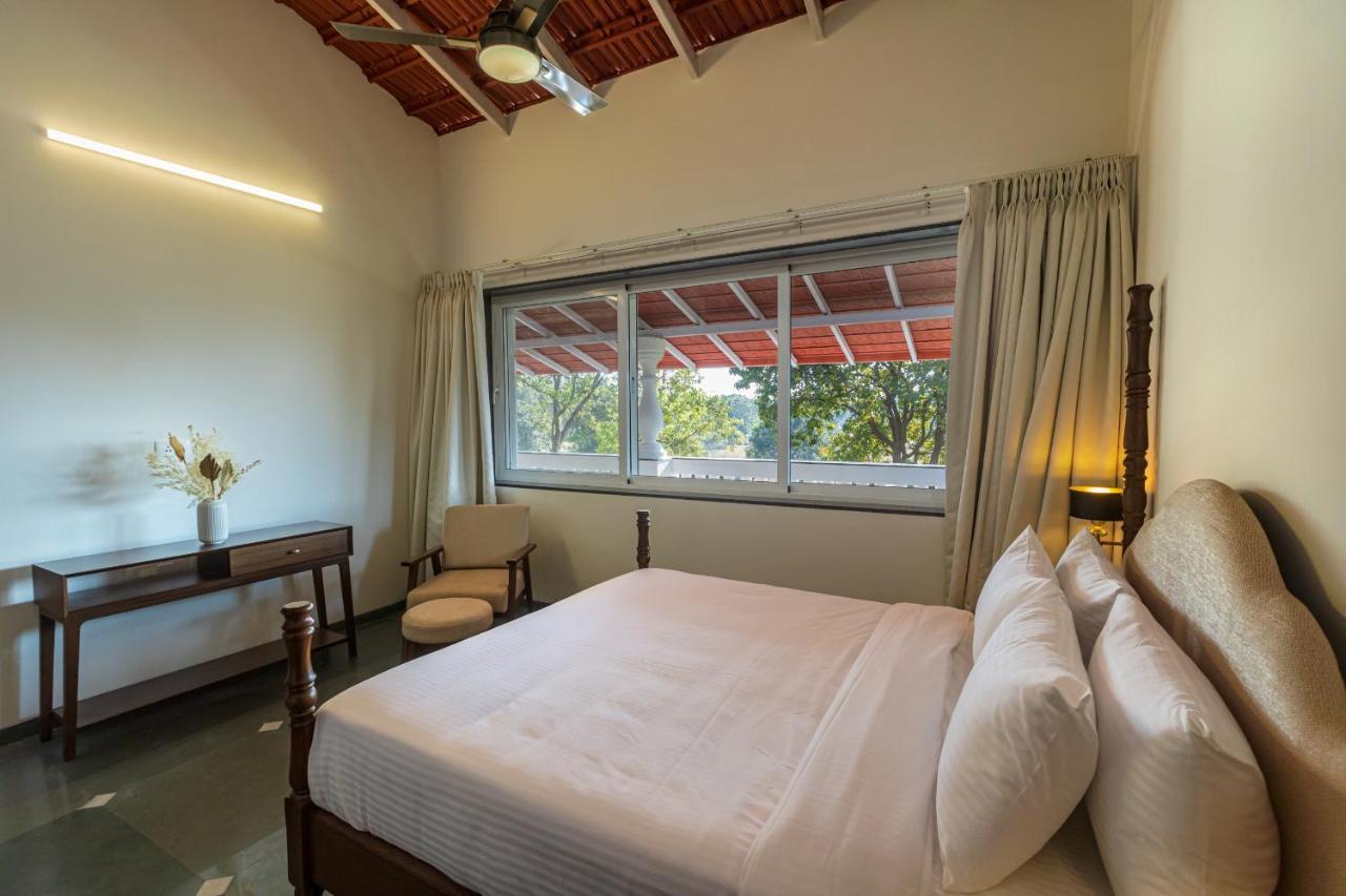 Saffronstays Mariposa By The River Montana, Karjat Esterno foto